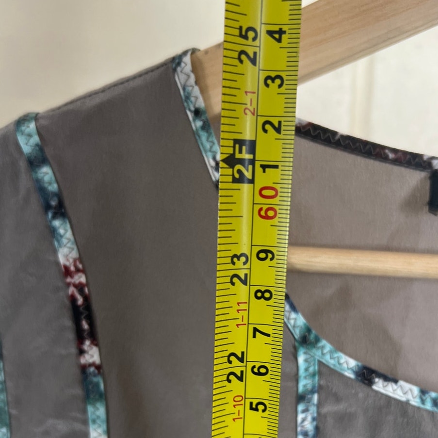 BCBGMAXAZRIA Size Large Women's Sleeveless Blouse