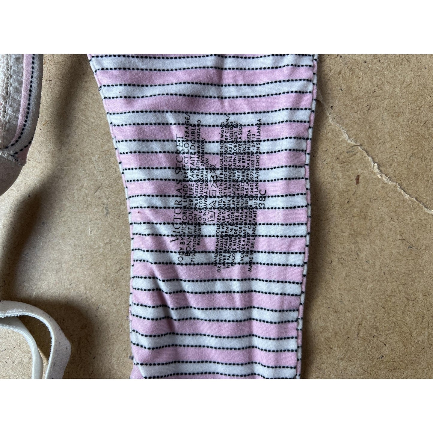 Victorias Secret Bra Womens 38C Pink Striped T Shirt Underwire Padded Everyday