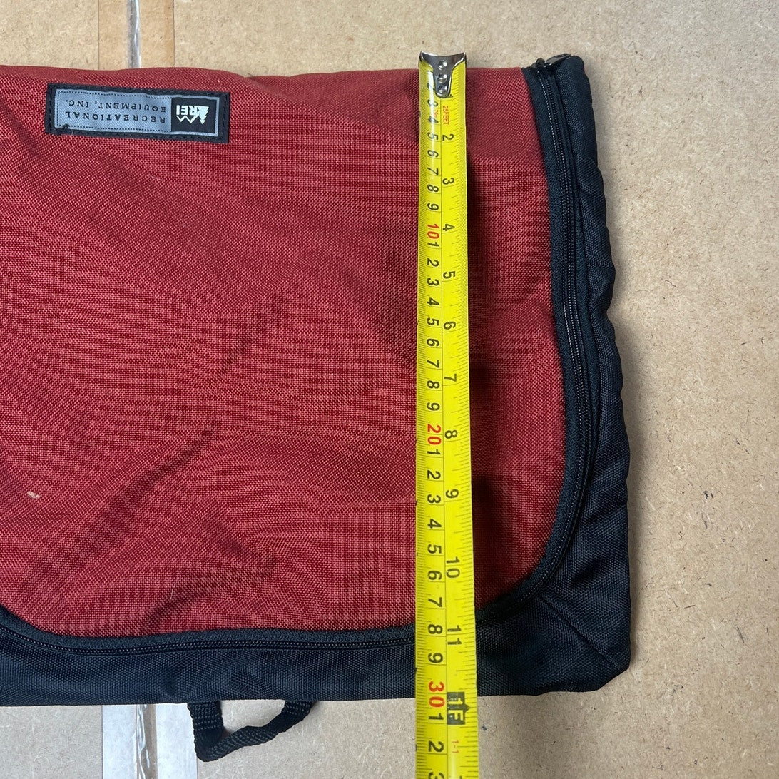 REI Hanging Sundry Personal Items Zipper Travel Pouch Tote Bag
