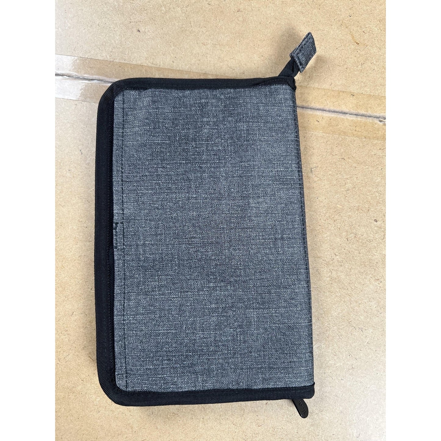 Thirty-One Gray Brush Holder Travel Pouch Polyester Zipper Pockets Organizer