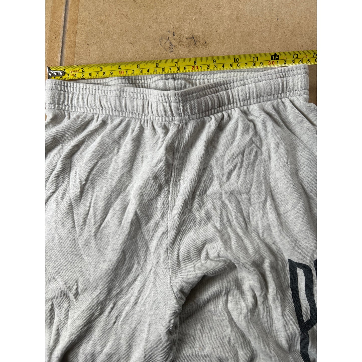 PINK Victoria's Secret Gray Joggers Sweatpants Women's S Heart Graphic Logo