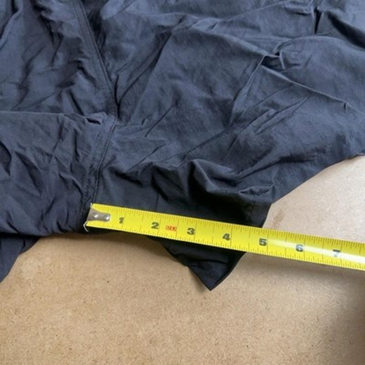 Patagonia Shorts Mens M Black Bermuda Nylon Lined Drawstring Elastic Pockets