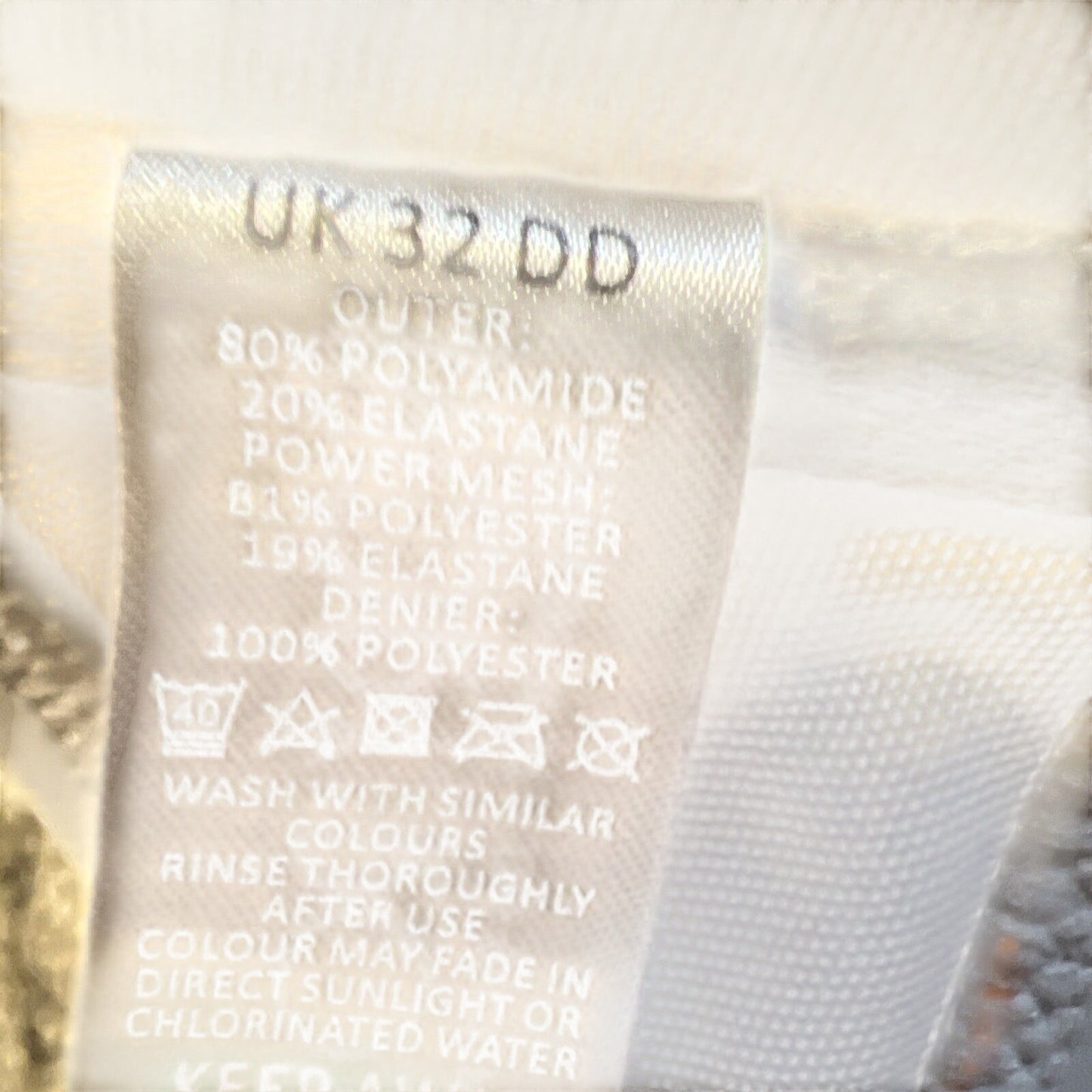 Ivory Rose Underwire Bikini Swim Halter Top Size 32DD White with Polka Dots EUC