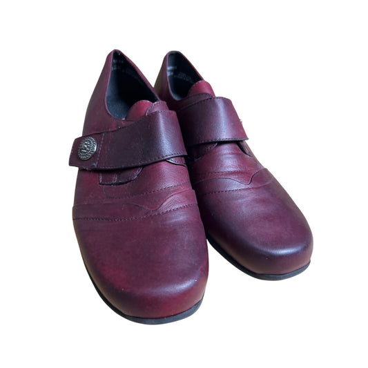 Munro American SZ 7.5W Burgundy Leather Loafer Comfort Walking Shoes