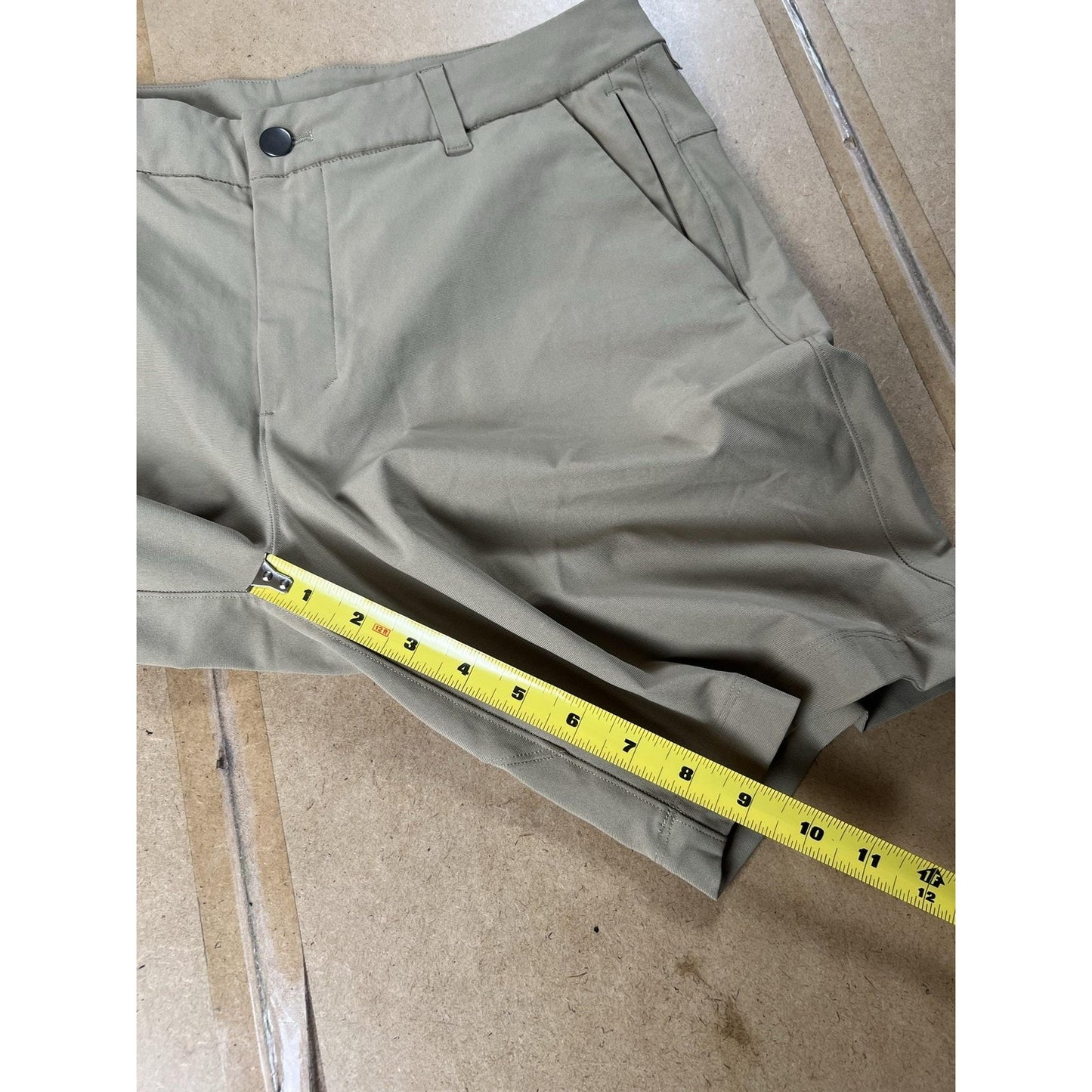 Lululemon Shorts Mens 32 Green Chino Microfiber Slim Flat Front Pockets
