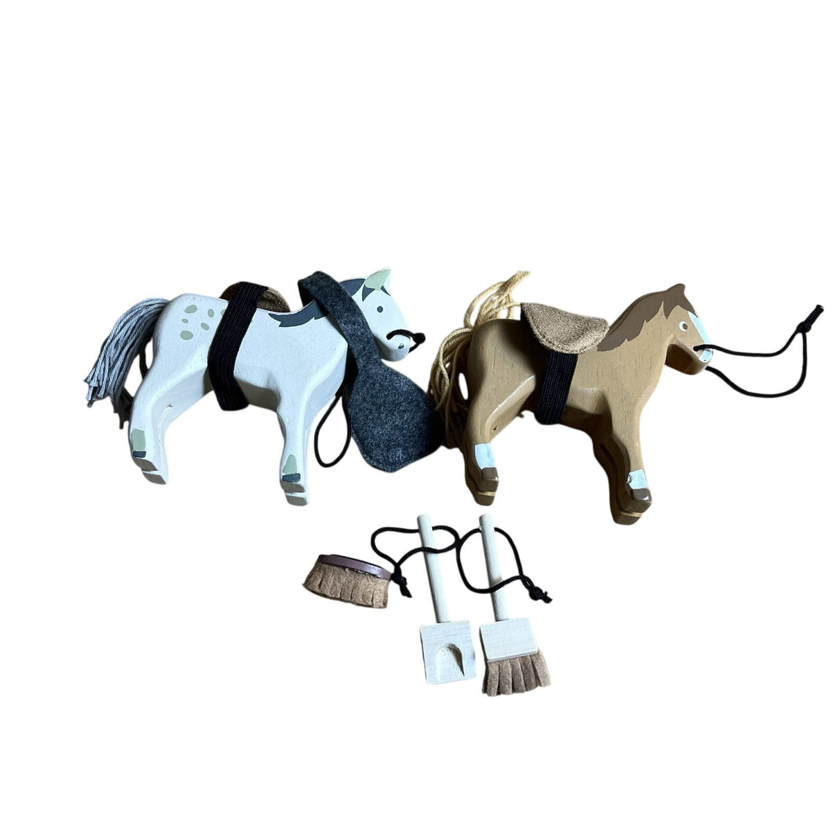 Wooden Toy Horse Grooming Lot Brown White Horses Brush Shovel Accessories