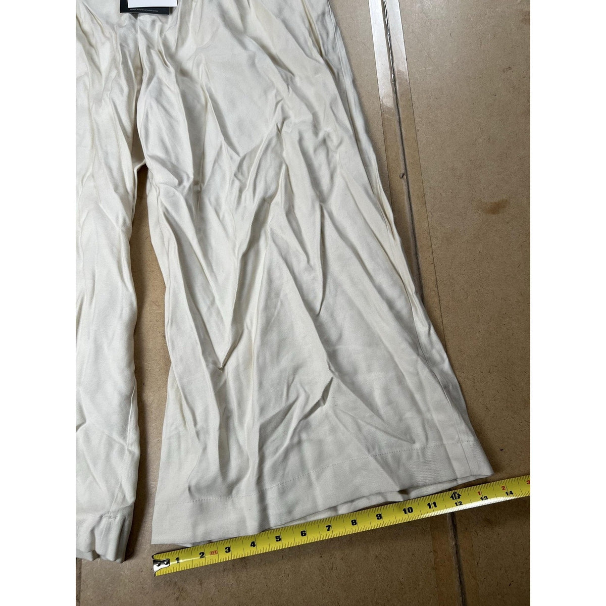 WHO WHAT WEAR Pants Womens 8 White Wide Leg Cropped Twill Lined Pleated