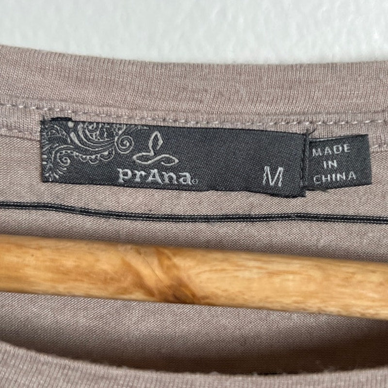 PrAna Women's M Striped Pocket Long Sleeve Foundation Tee Oatmeal Black