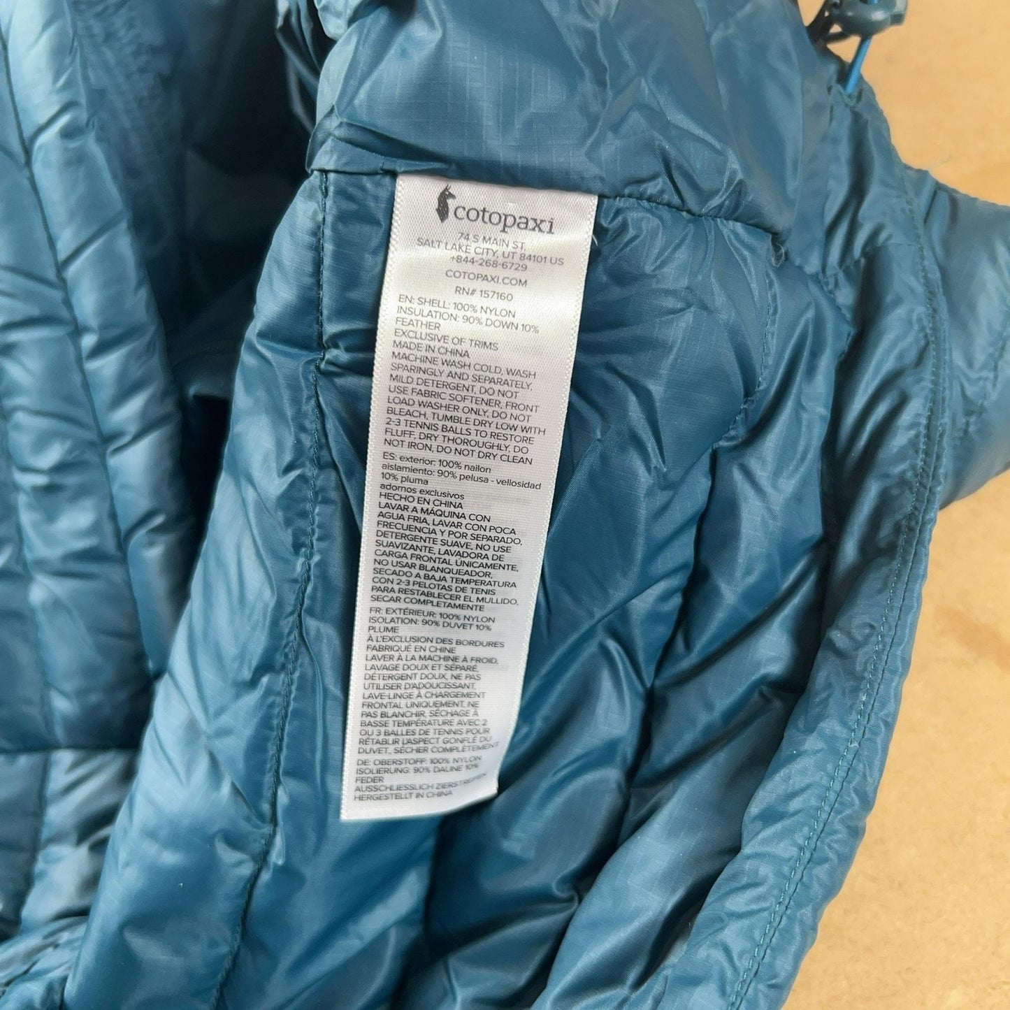 Cotopaxi Vest Womens L Blue Fuego Down Striped Packable Insulated Lightweight