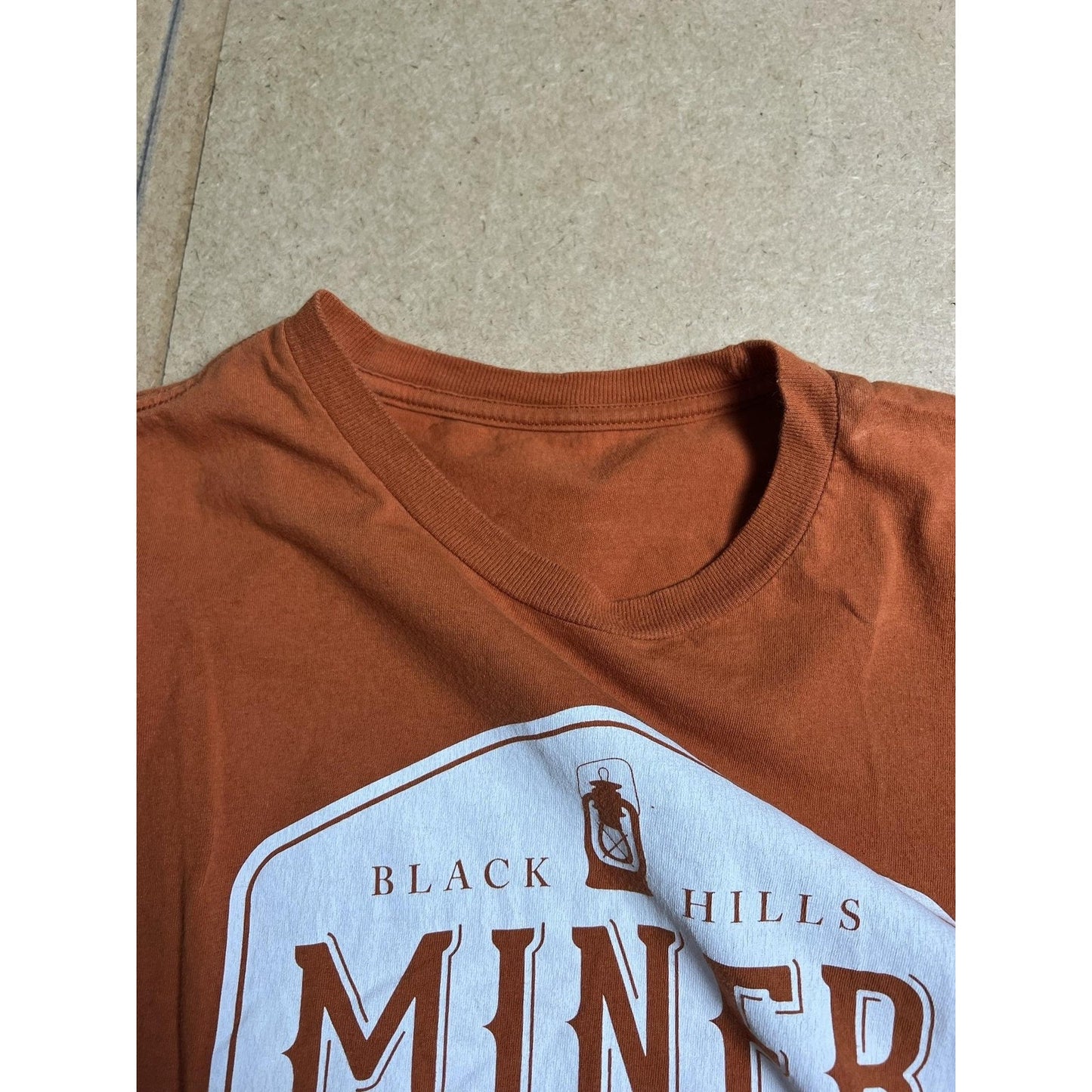 Miner Brewing Co Shirt Mens M Orange Cotton Crew Neck Graphic Print Front