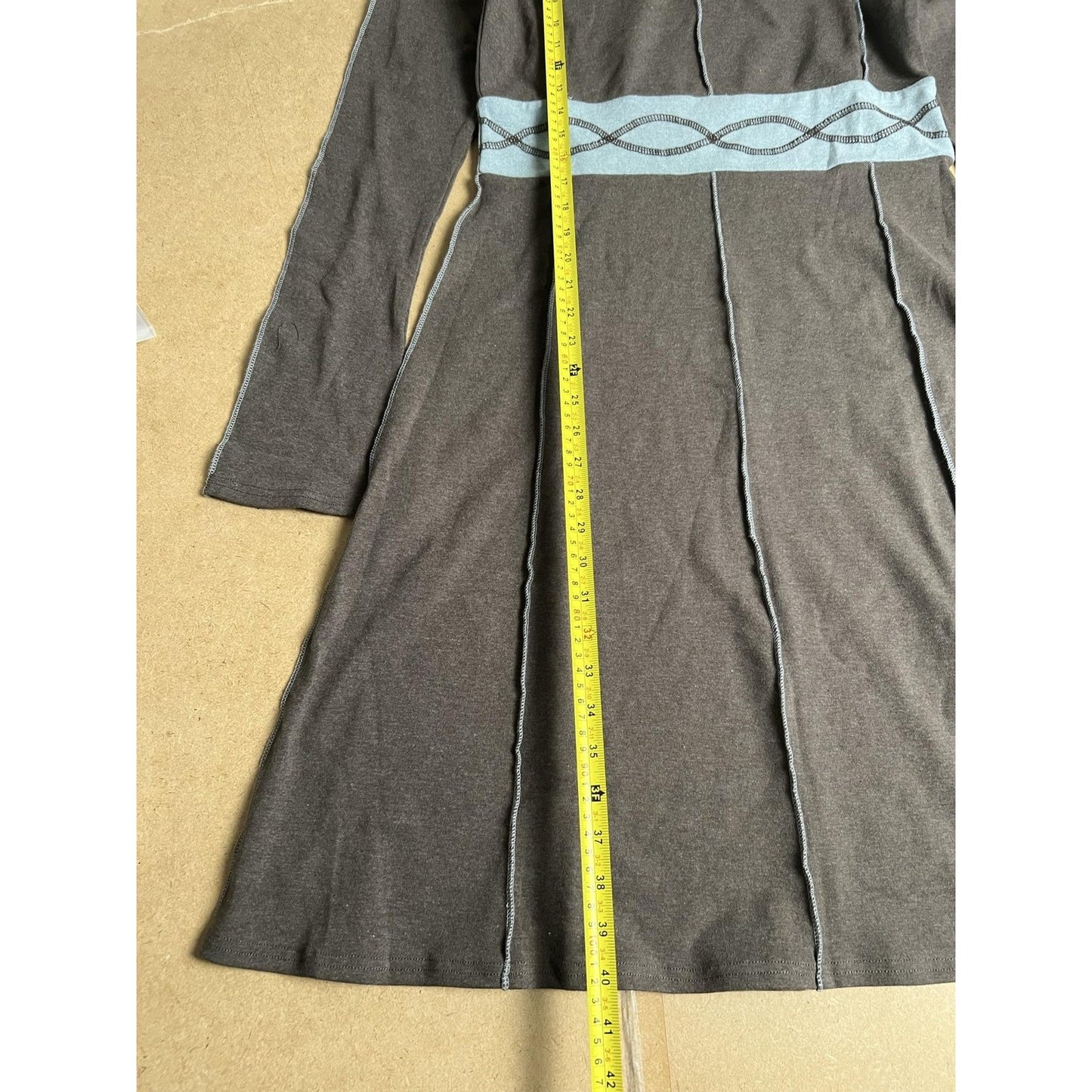 Laura H Dress Womens L Gray Knee Length Fit & Flare Scoop Neck Long Sleeve