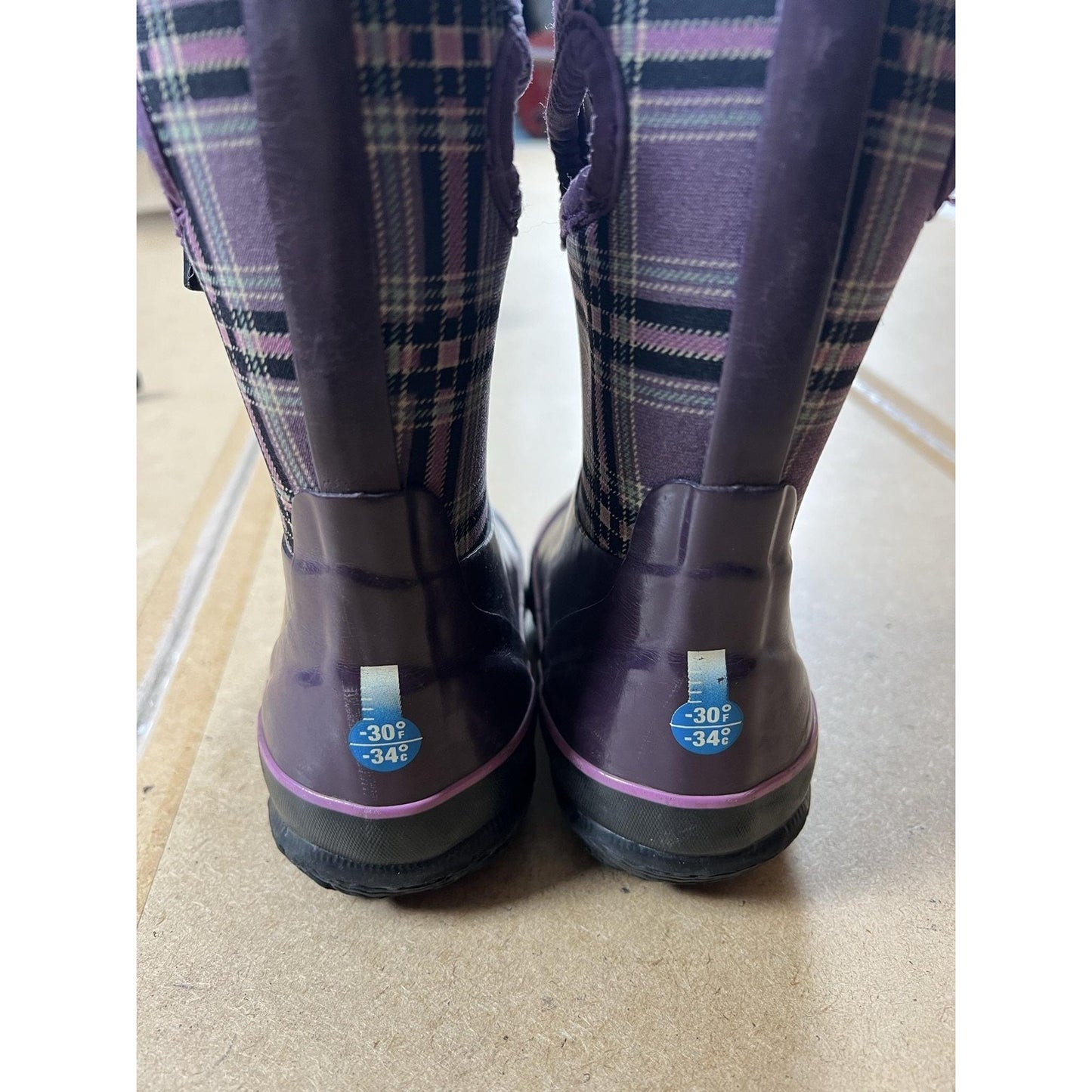 Bogs Boots Unisex Kids Size 9 Purple Classic Winter Plaid Rubber Snow Waterproof