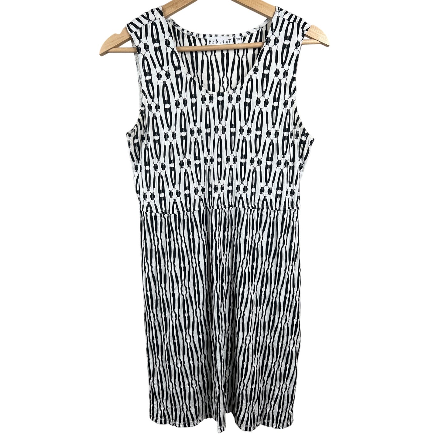 HABITAT Black and White Crinkle Tank Sheath Polyester Spandex Size Small