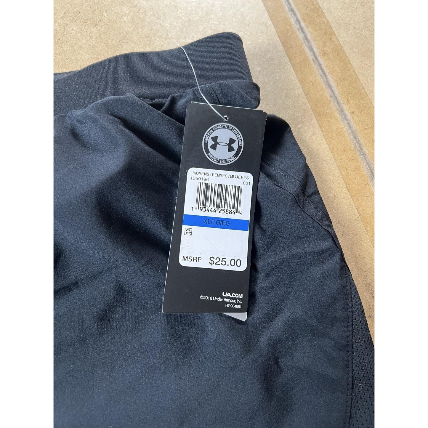Under Armour Hot Pants Womens XL Black Jersey Polyester Spandex HeatGear