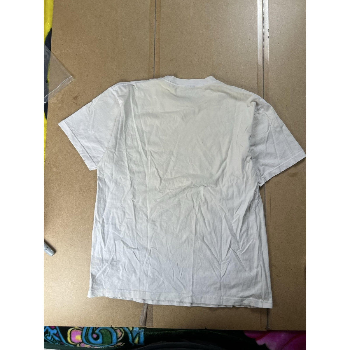 PYTHIA Shirt Mens XL White Cotton Crew Neck Graphic Daisy Butterfly Logo Front