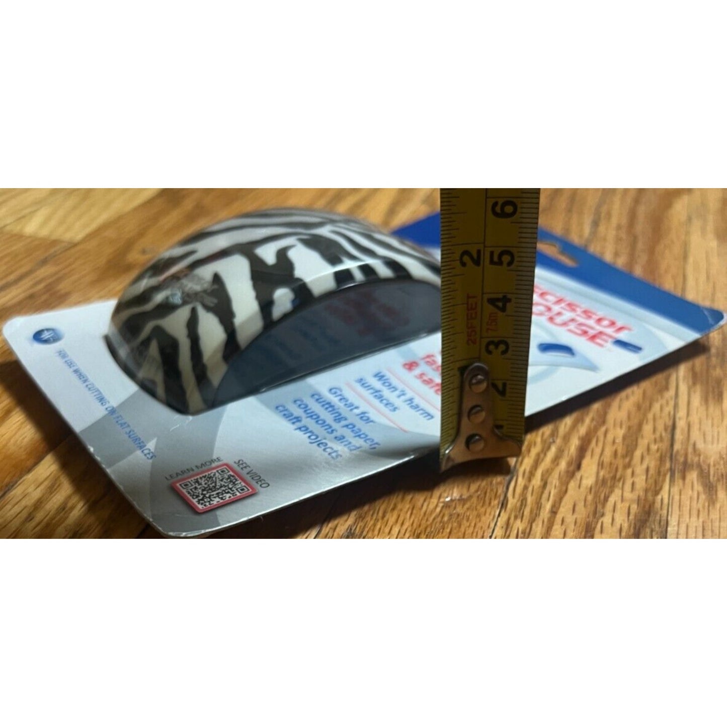 Westcott Scissor Mouse Item No.15527 Zebra Cuts Paper Easily Brand New NWT