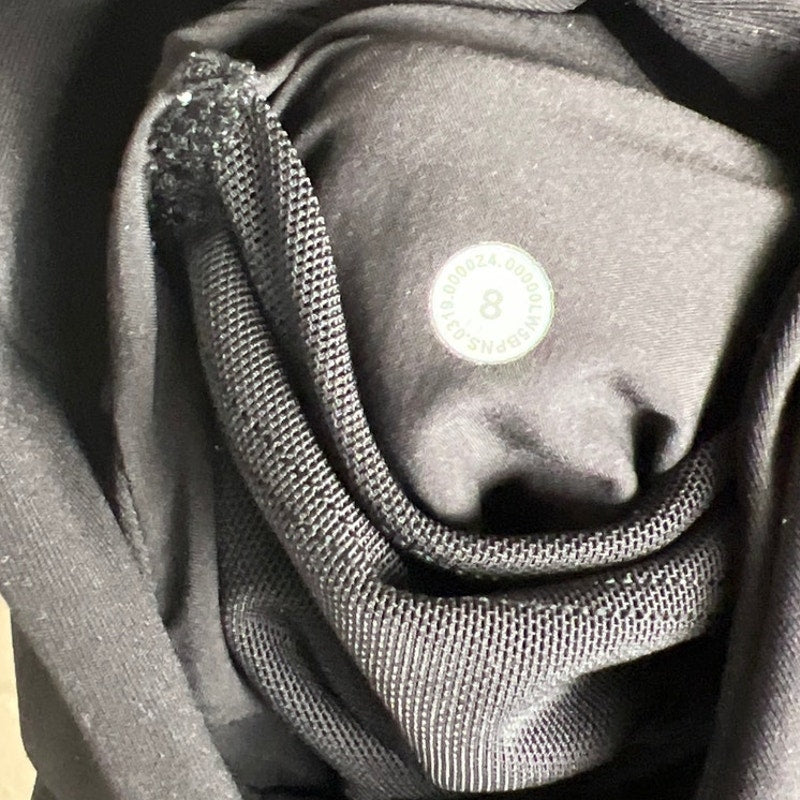 Lululelemon Size 8 On the Fly 7/8 Pant Sweatpants Black