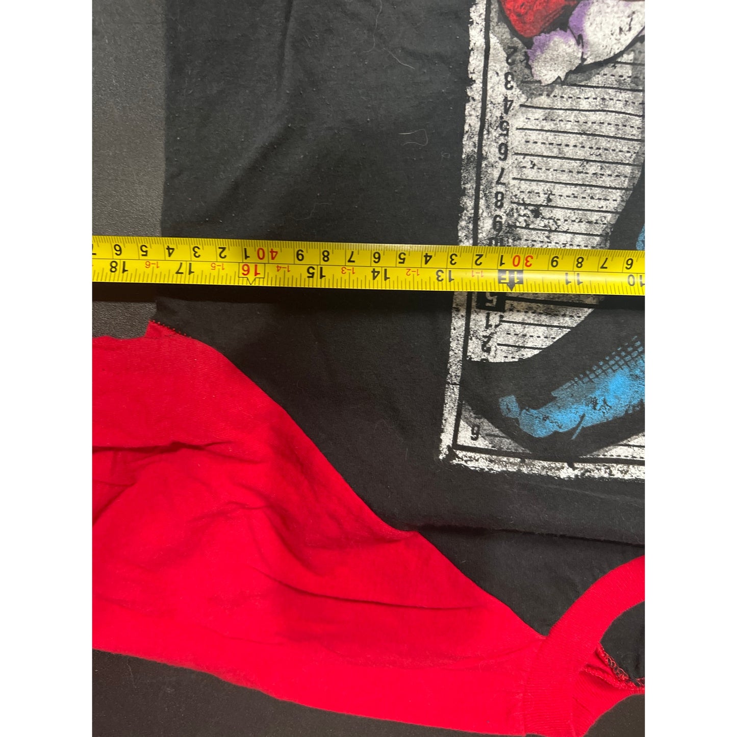 Batman Harley Quinn Size Small Raglan Red & Black Shirt 2014