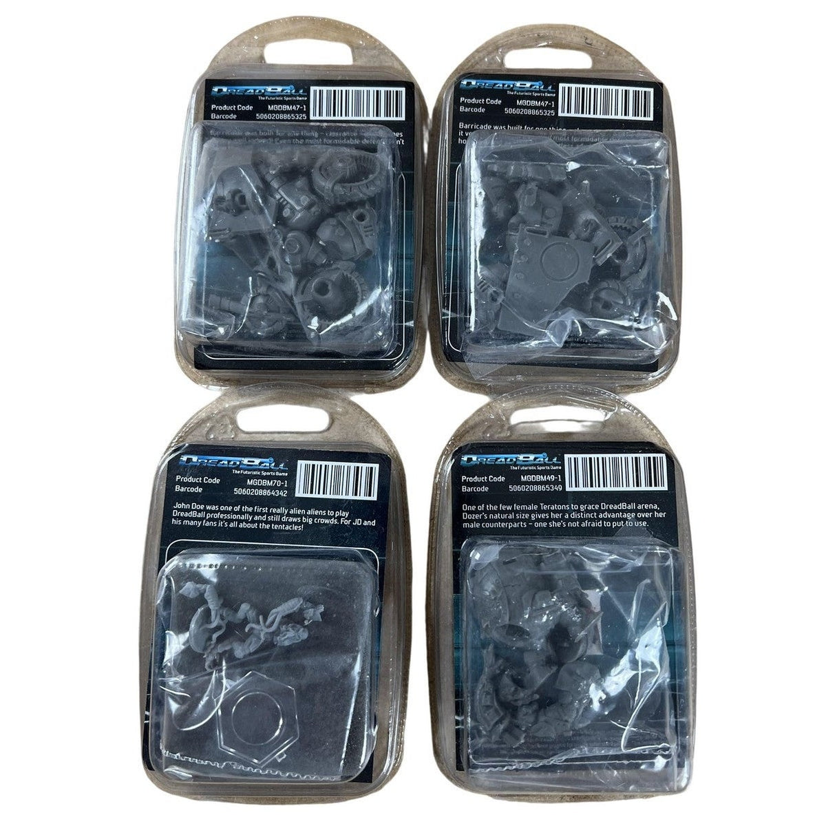 Mantic DreadBall MVP Miniatures Lot Of 4 John Doe Barricade Dozer Gray Plastic