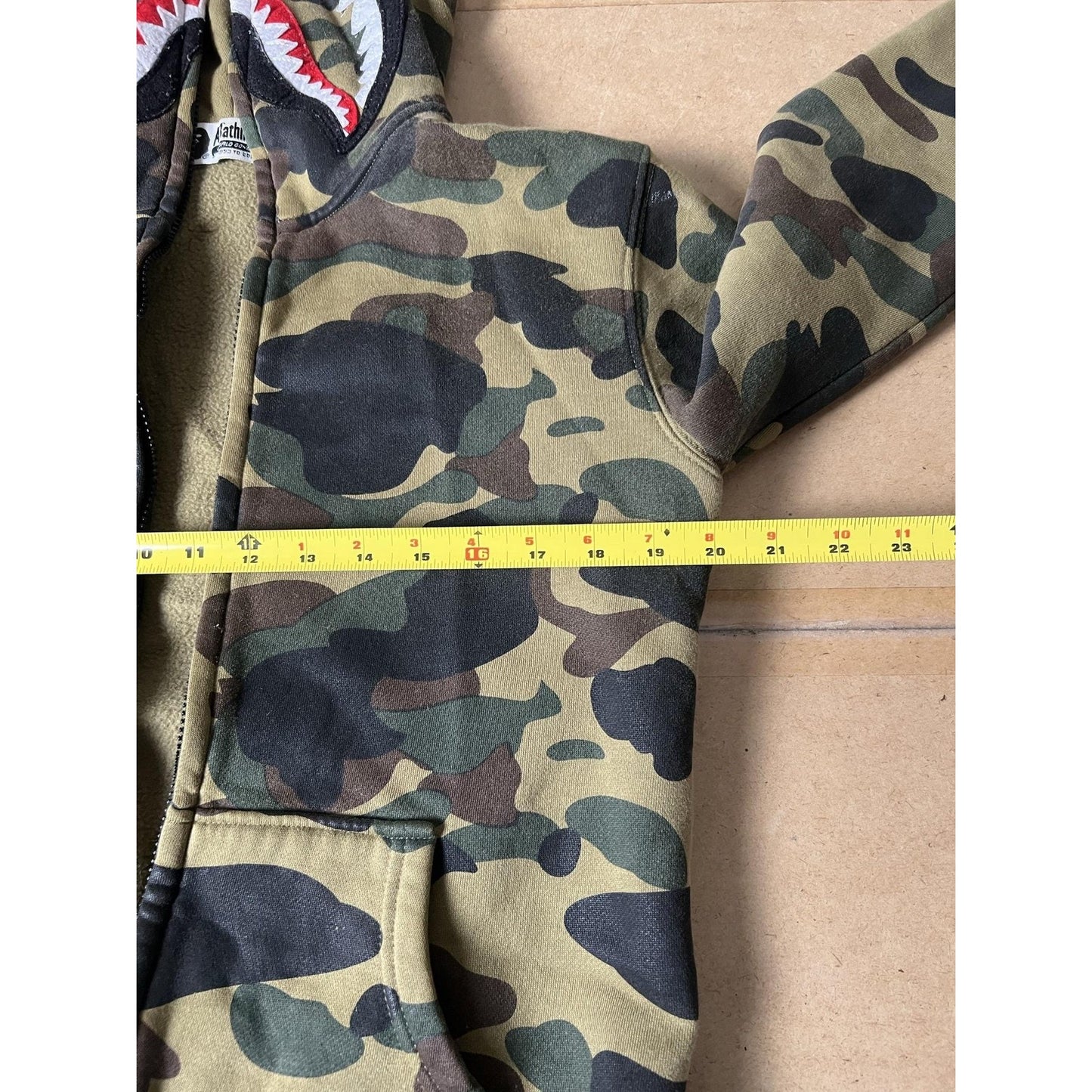 A Bathing Ape Sweater Mens M Green Camo Full Zip Hooded Shark Face Embroidered