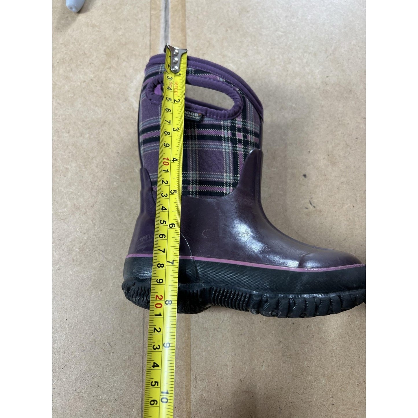 Bogs Boots Unisex Kids Size 9 Purple Classic Winter Plaid Rubber Snow Waterproof