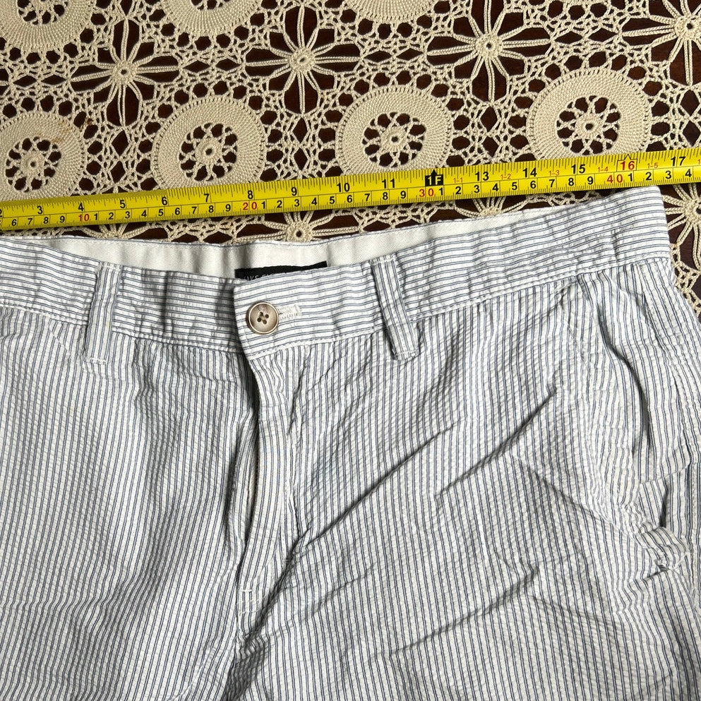 Saks Fifth Avenue Black 34x"10" 100% Cotton Blue Seersucker Shorts