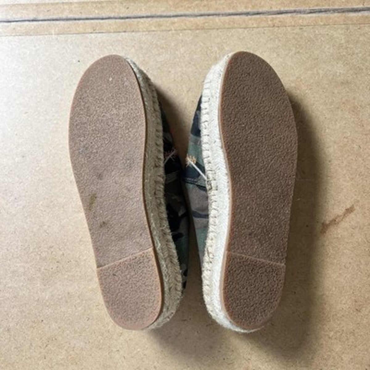 Johnny Was Espadrille Flats Womens 7.5 Multicolor Camo Floral Canvas Shoes