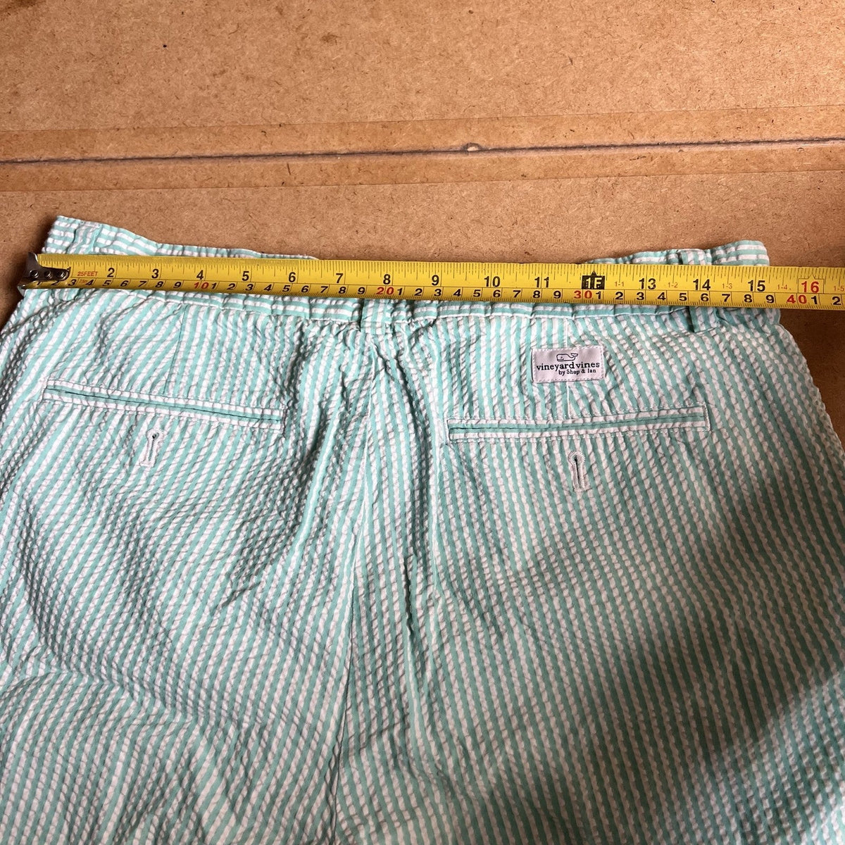 Vineyard Vines Shorts Womens 32 Green Seersucker Cotton Striped Preppy Summer