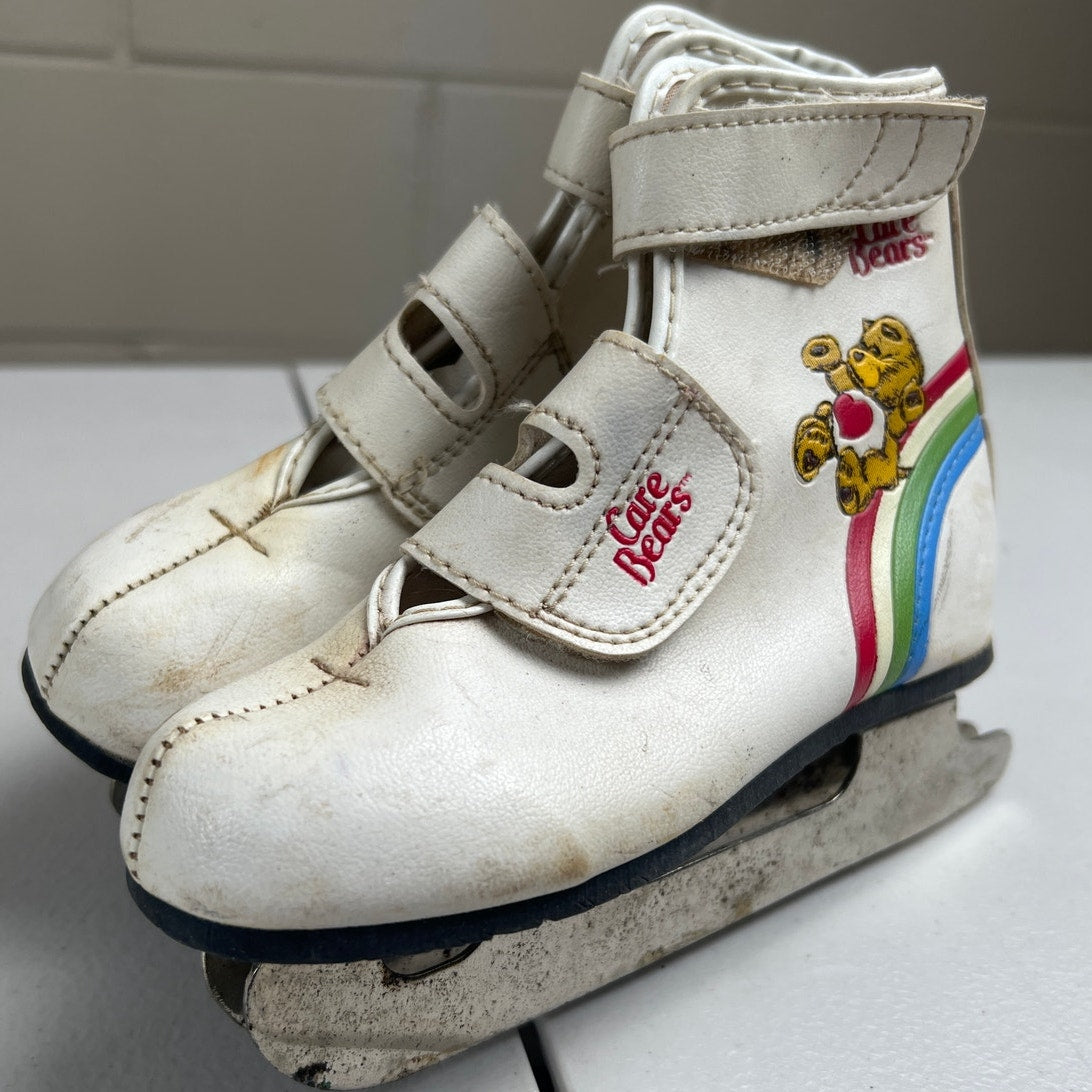 1983 Care Bear Kid Ice Skates White Size 11J Rainbow Style Youth