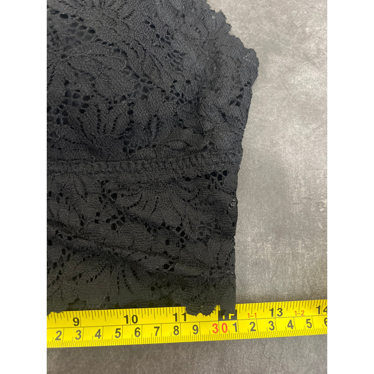 Victoria Secret Pink Size Large Black Lace Intimate Bra