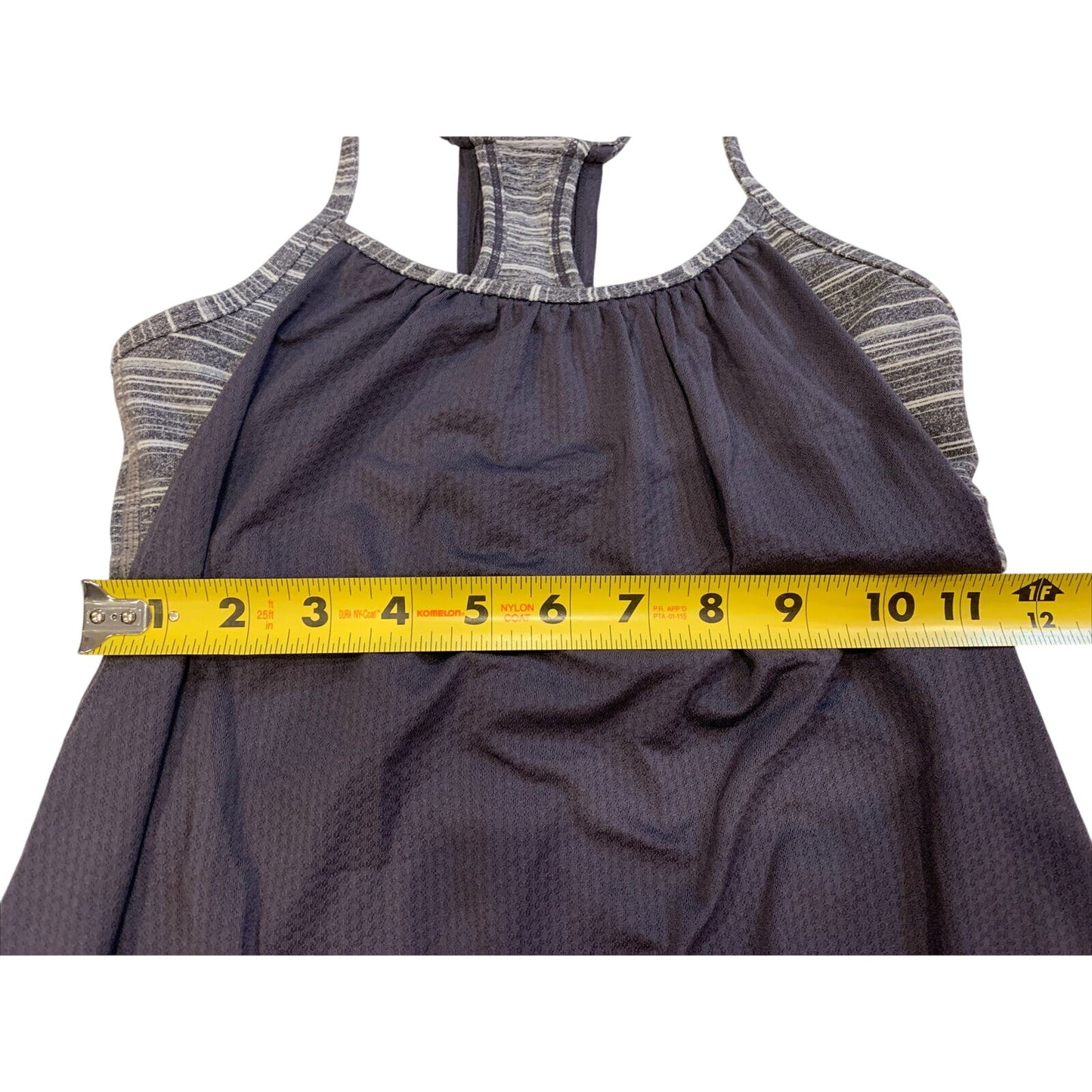 Lululemon Gray Racerback Tank Top with built in sports bra size 4 - EUC