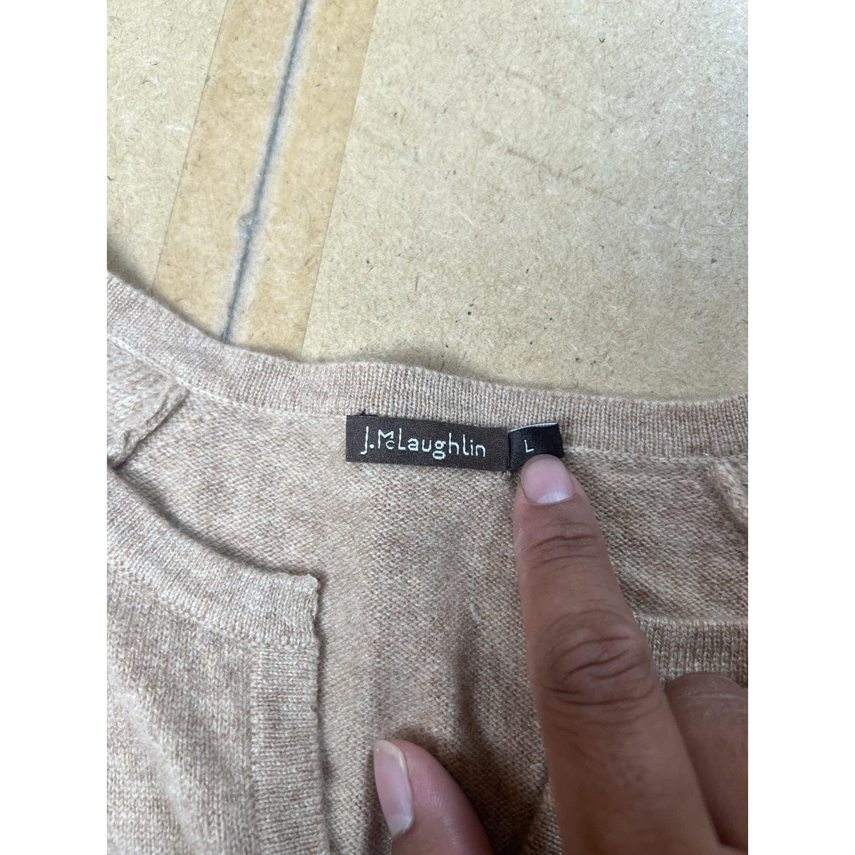 J. McLaughlin Sweater Mens L Beige Cashmere Pullover Round Neck Lightweight