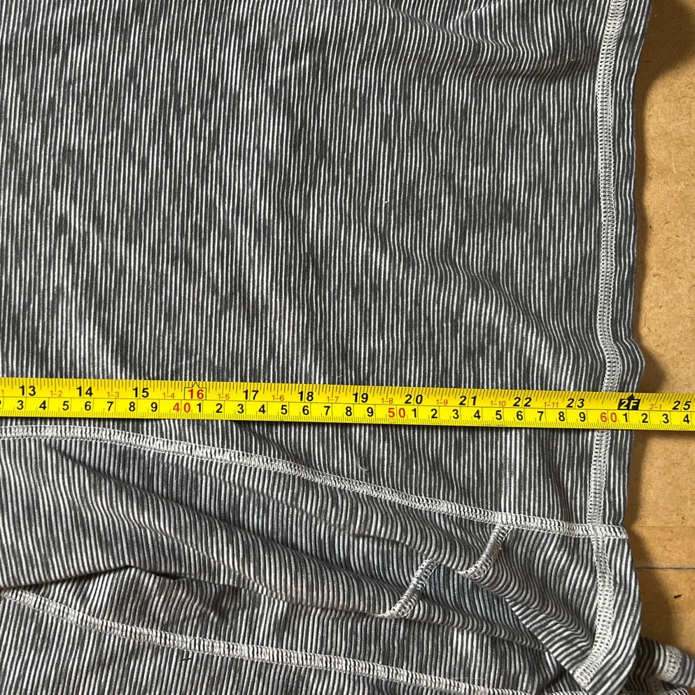 REI Gray Half-Zip Athletic Pullover size M