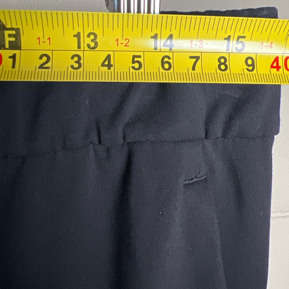 Lululelemon Size 8 On the Fly 7/8 Pant Sweatpants Black
