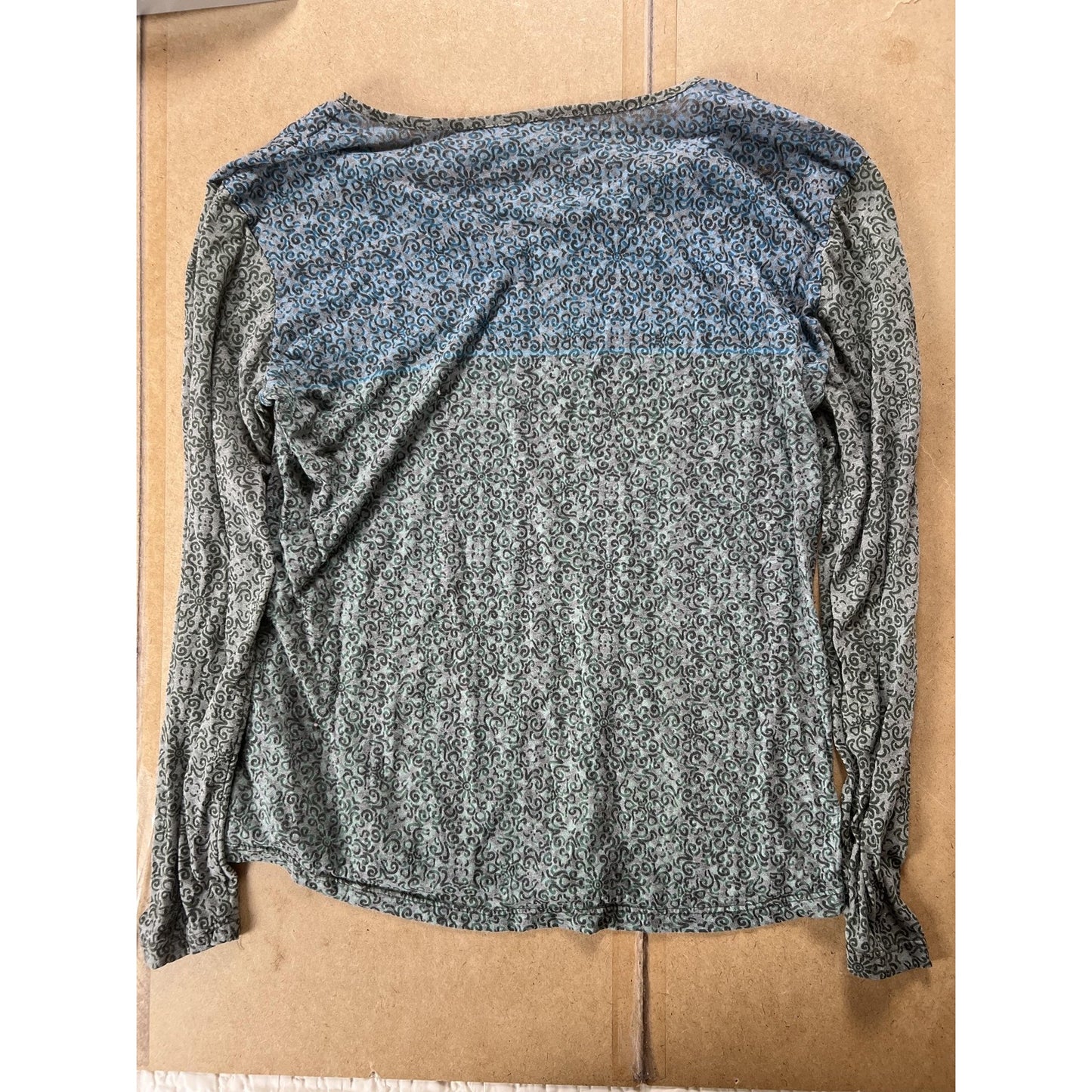 T-Shirt Womens XL Green V-Neck Long Sleeve Geometric Basic Jersey Lightweight