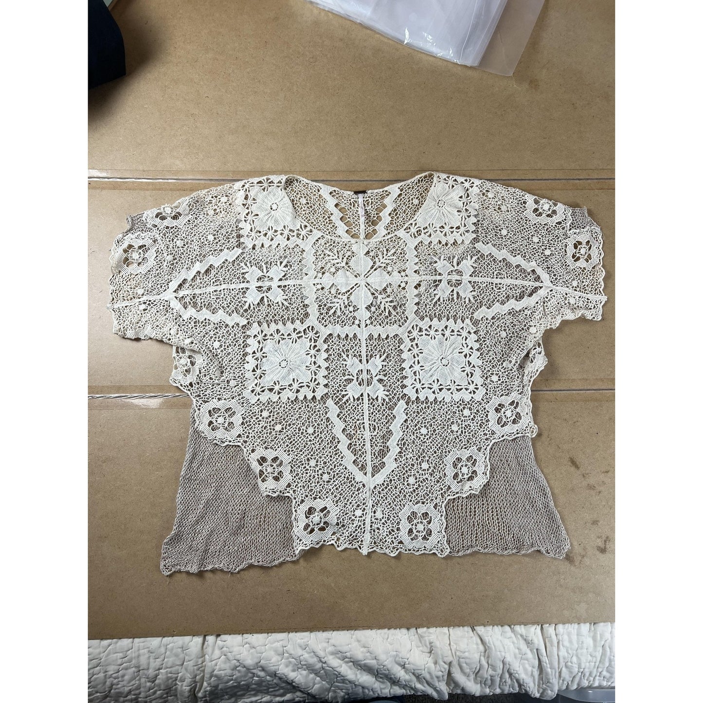 TRIP Shirt Womens XS/S Beige Linen Lace Crochet Embellished Summer Beach