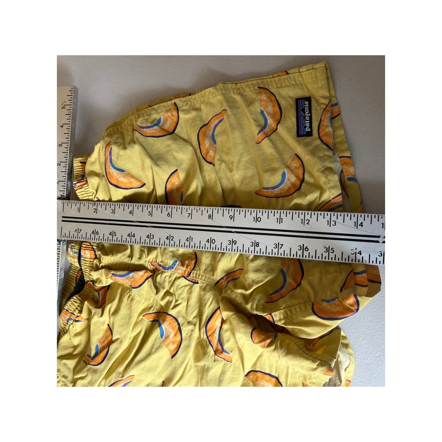 Patagonia Swim Shorts Mens XS Yellow Melon Abstract Print Mesh Lined Trunks Surf