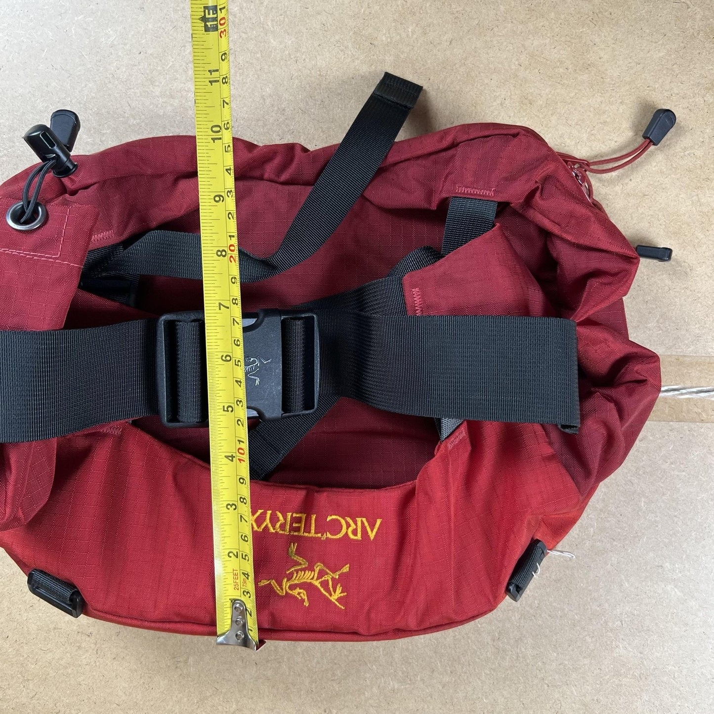 Arc'teryx Waist Pack Red One Size Hiking Hip Belt 4 Pockets Nylon Men Zip