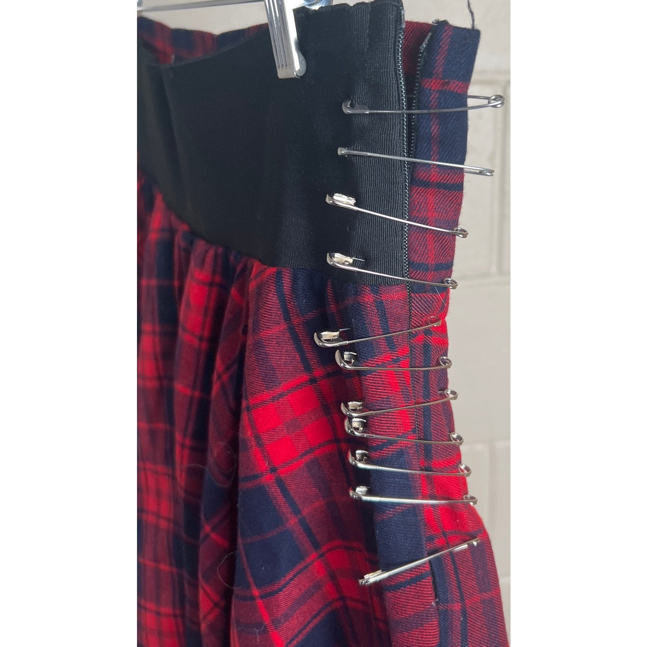 Unbranded Emo Plaid Lace Side Pin Mini Skirt Size 2XL *Broken Zipper*