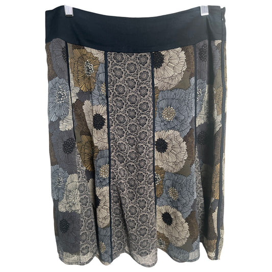 Tribal Women’s Knee Length Flare Skirt Dark Floral Size 8