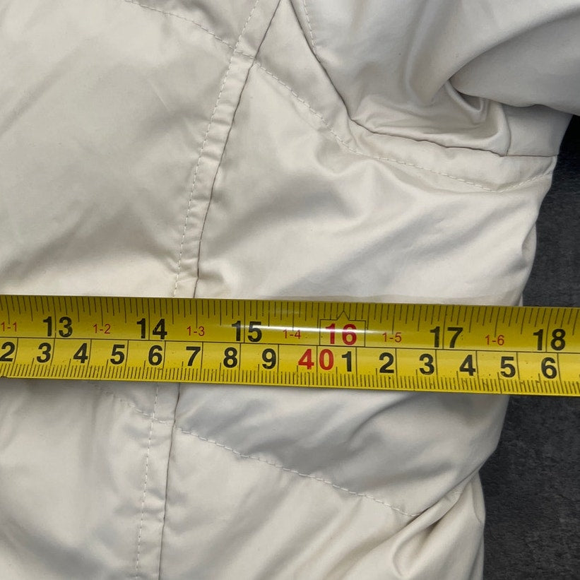 Patagonia Women's Medium Polyester White Down Parka Jacket