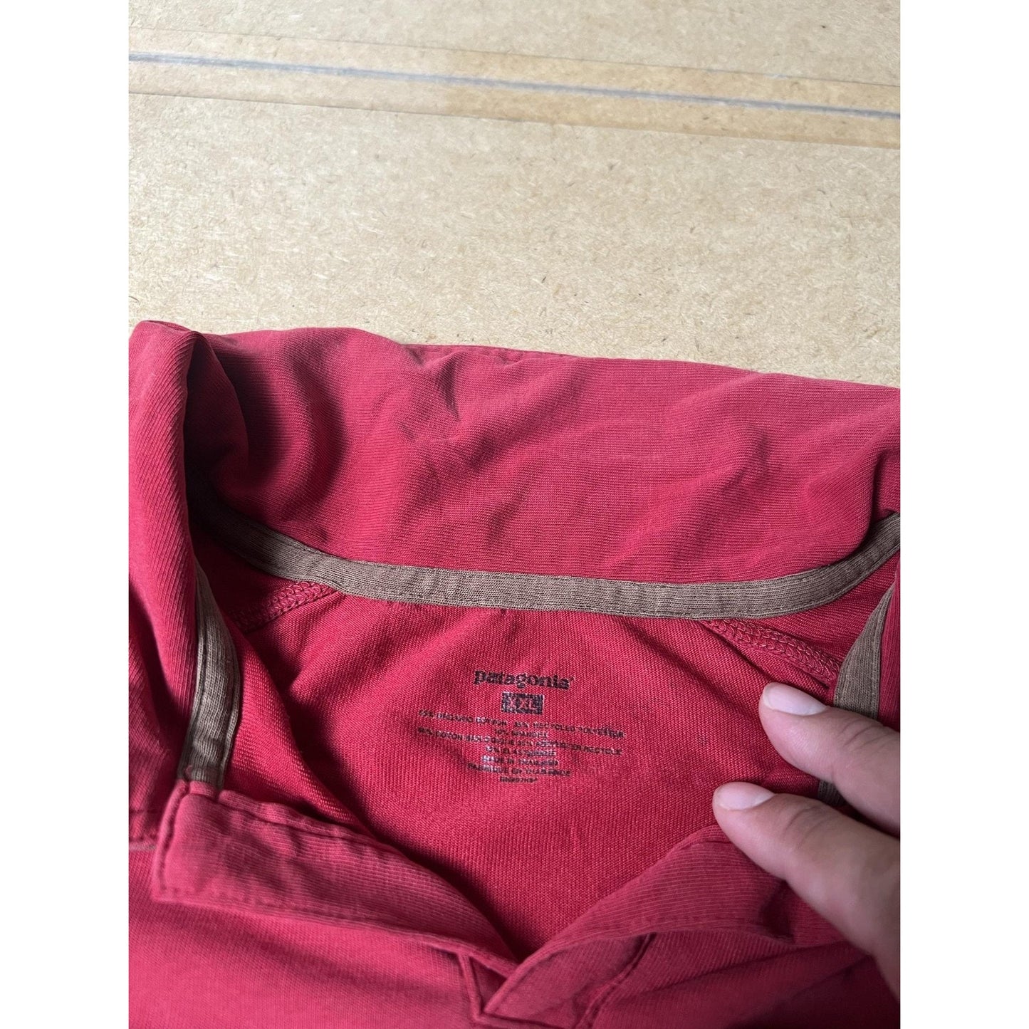 Patagonia Shirt Mens 2XL Red Cotton Collared Tagless Logo Basic Summer