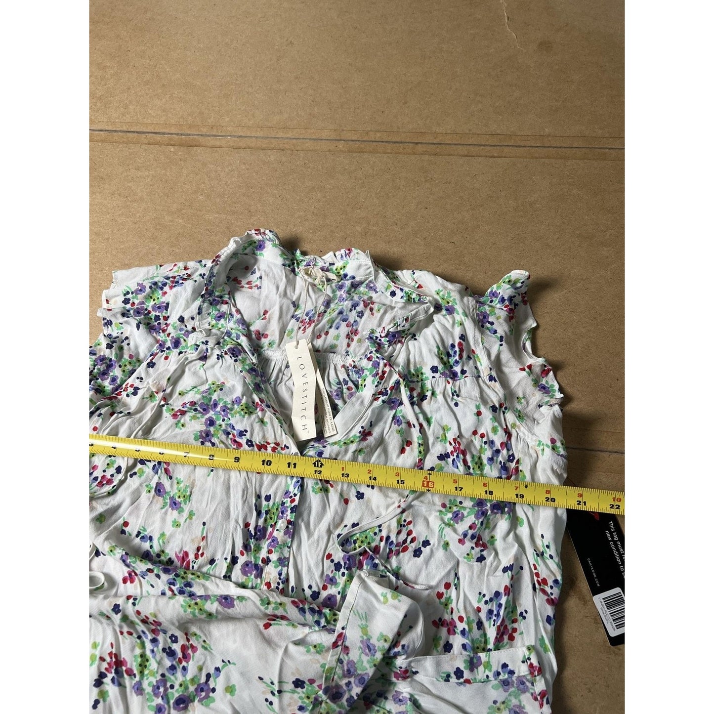 Lovestitch Blouse Womens M White Floral V-Neck Short Sleeve Ruffle Button