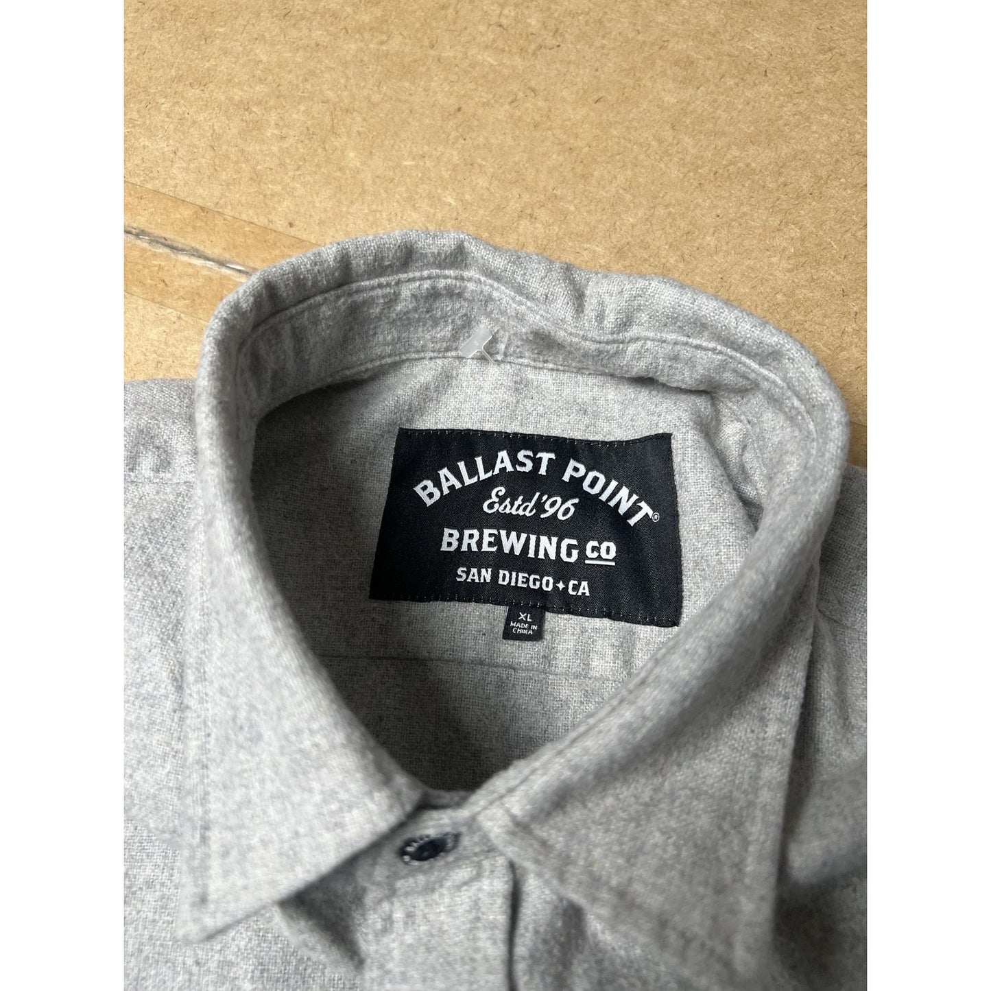 Ballast Point Shirt Mens XL Gray Flannel Long Sleeve Button-Up Pockets