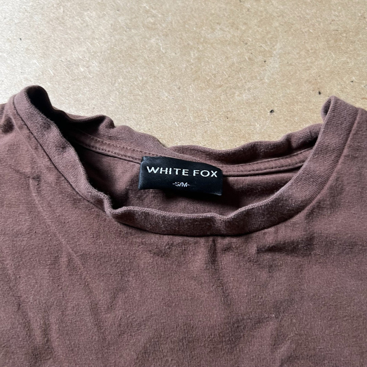 White Fox T-Shirt Womens S/M Brown Streetwear Crew Neck Short Sleeve 100% Cotton