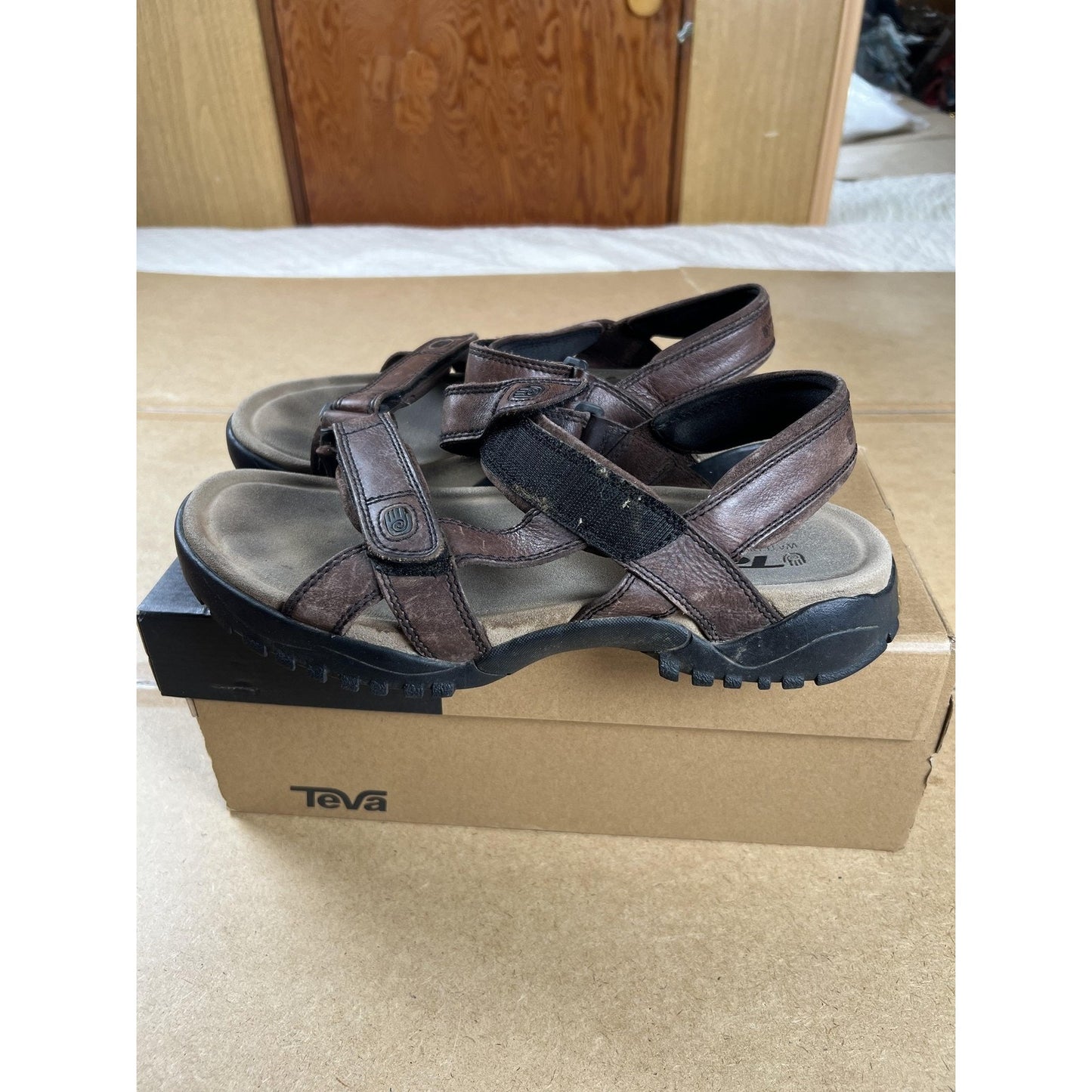 Teva Terra FI 5 Universal Sandals Mens US 12 Brown Leather Outdoor Shoes