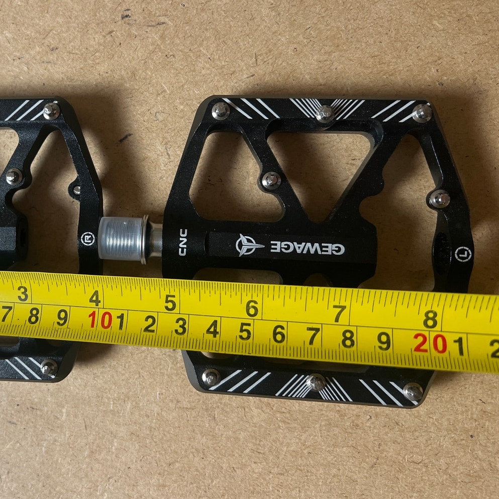 Gewage Bike Pedals Alloy Pedals with Reflectors Mountain Bike