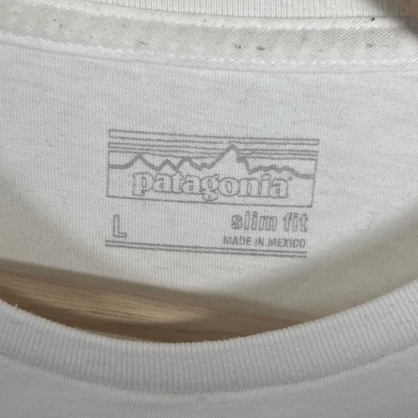 Patagonia Slim Fit Large L Tide Ride Organic Cotton White T-Shirt