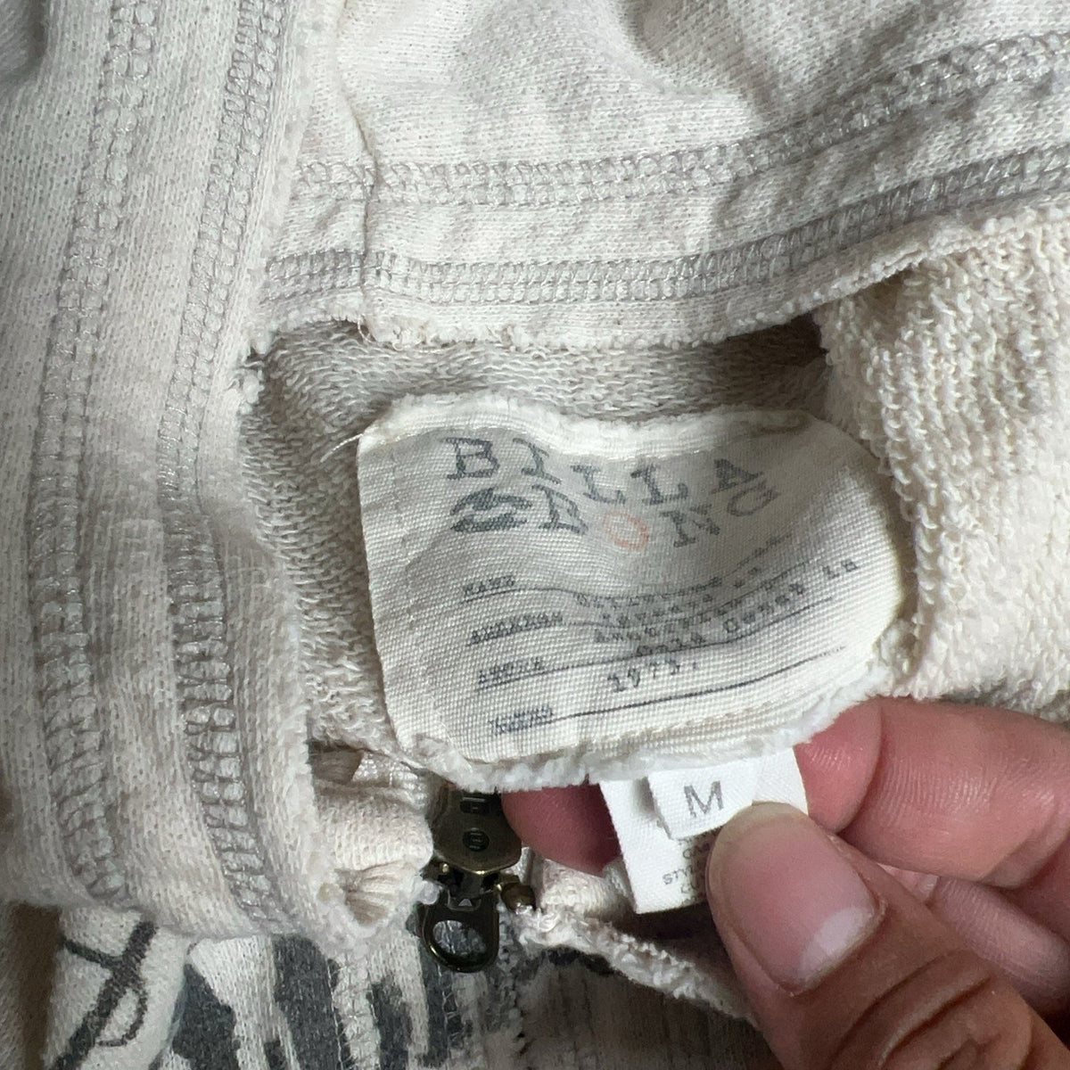 Billabong Sweater Womens M White Full Zip Hooded Raglan Graphic Pockets Casual