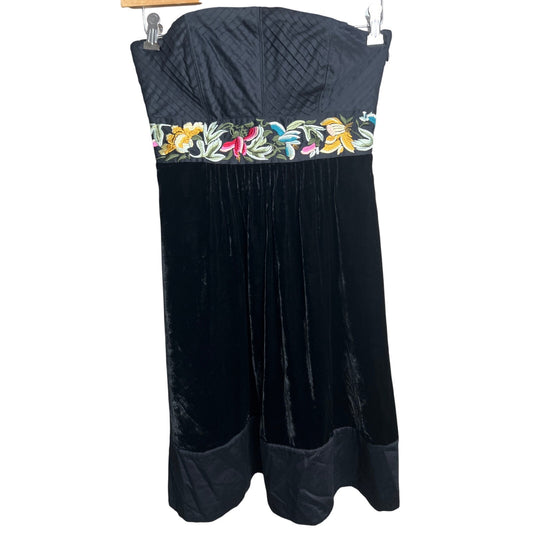 Anthropologie Floreat Size 2 Black Dress Floral Velvet Embroidered